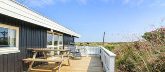 "Scarlett" - 300m from the sea by Interhome