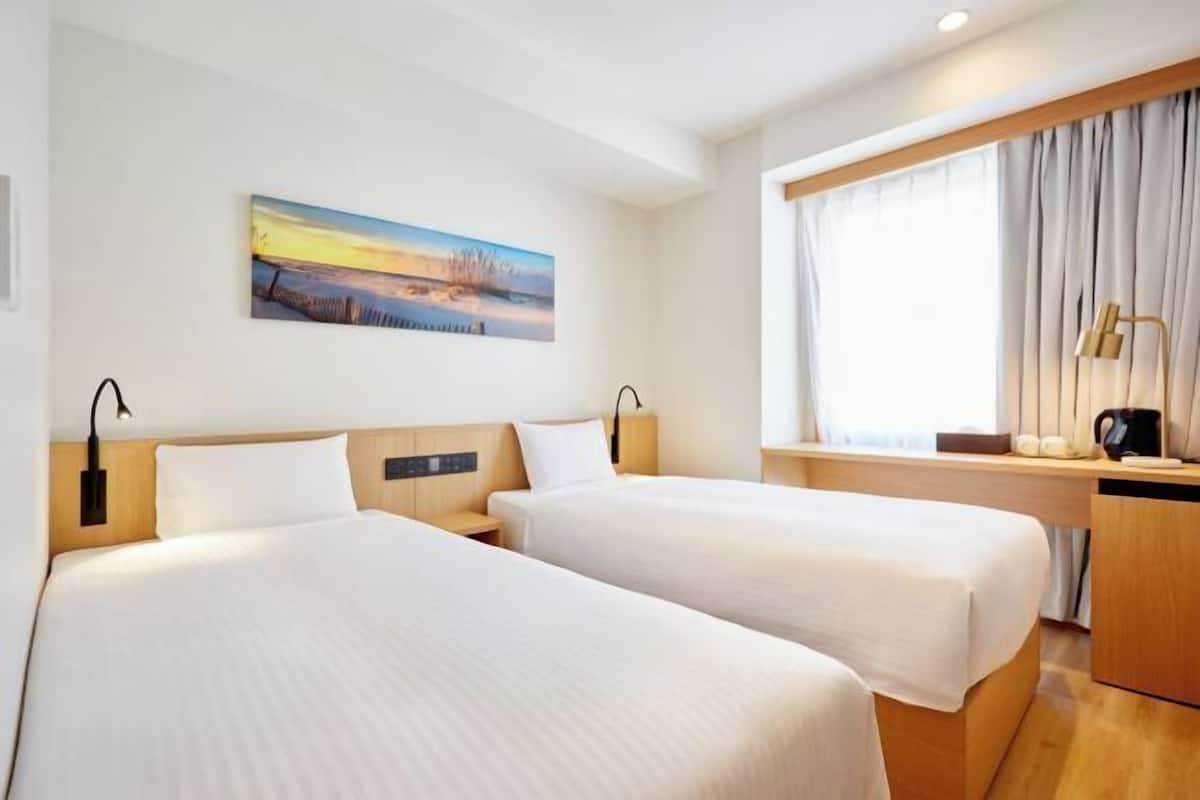 1 Schlafzimmer, Allergikerbettwaren, Verdunkelungsvorhänge