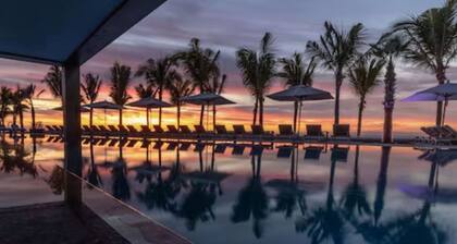 Luxurious Modern 3 Bedroom Oceanfront in Los Cabos @ Garza Blanca Resort & Spa