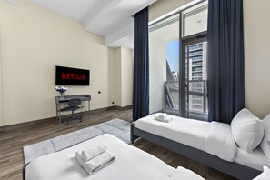 2 bedrooms, in-room safe, iron/ironing board, free WiFi