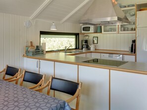 Refrigerador, microondas, horno y lavavajillas 