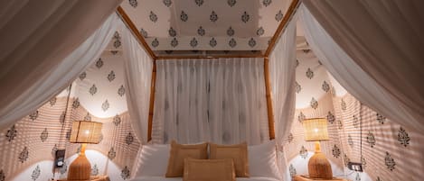 Superior Tent, 1 Queen Bed | 1 bedroom, individually decorated, individually furnished