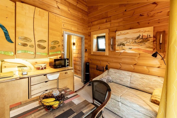 kleine Ferienwohnung - Spechthöhle-Wohnküche Specht