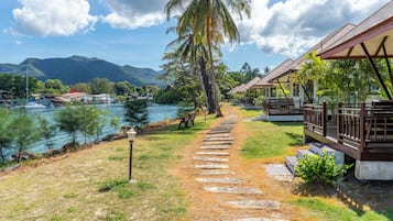 Villa with River View | Vista desde la habitación