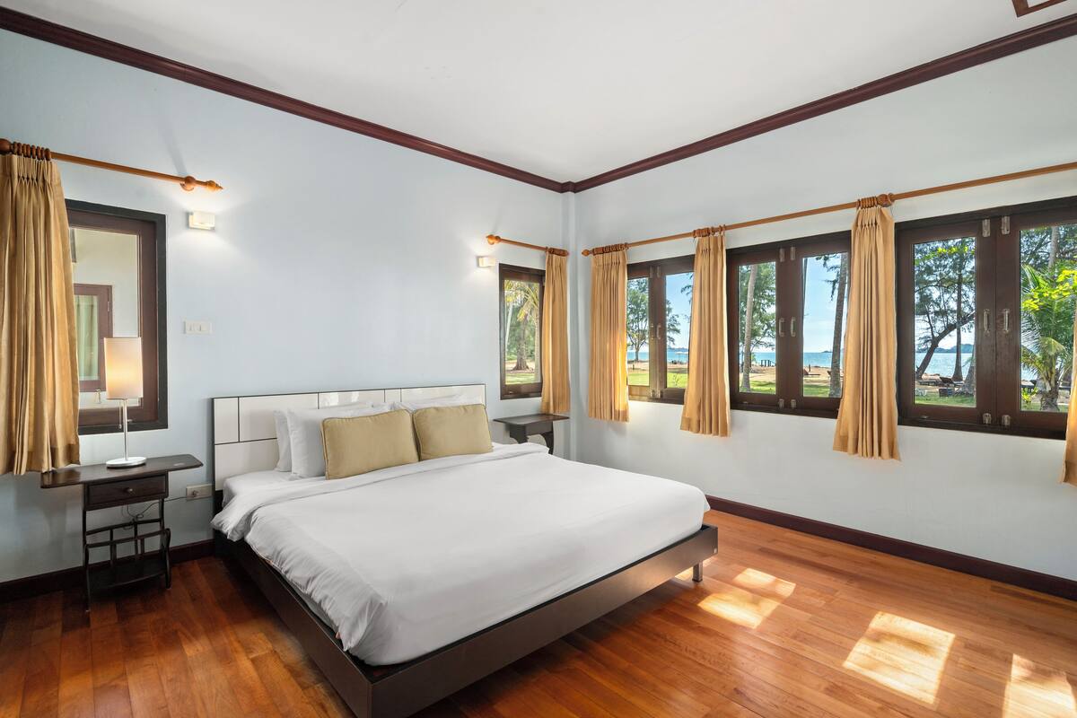 Villa with Sea View | 1 kamar tidur, meja kerja, tempat tidur lipat/tambahan, dan Wi-Fi gratis