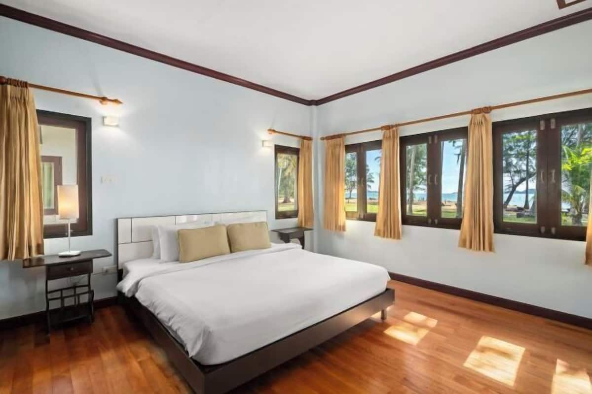 1 kamar tidur, meja kerja, tempat tidur lipat/tambahan, dan Wi-Fi gratis