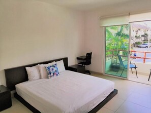 Standard Apartment, Pool View | 2 bedrooms, free WiFi - Condo in Downtown of Playa (Playa del Carmen)