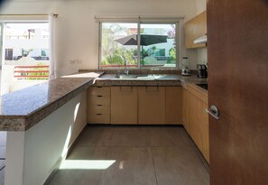 Private kitchen - Condo in Downtown of Playa (Playa del Carmen)
