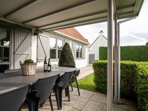 Outdoor dining - Zeewind 198 with parking by Interhome (Bredene)