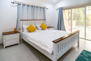 Six Bedroom Villa with Private Pool | 6 多间卧室、隔音、免费 WiFi