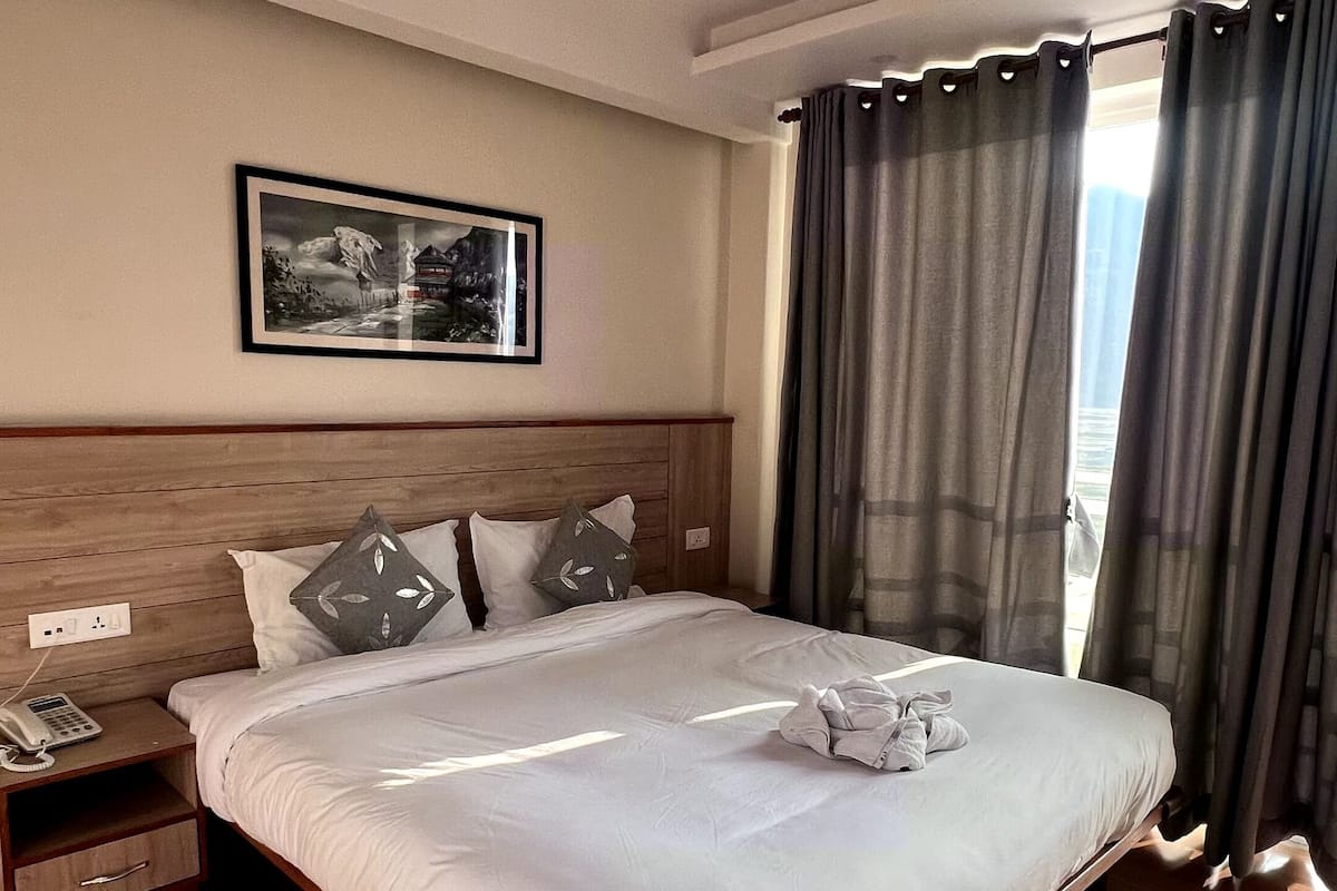 1 間睡房、高級寢具、書桌、手提電腦工作空間