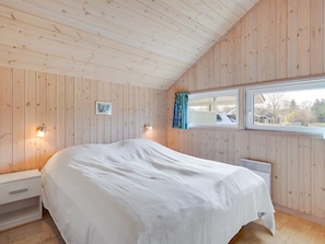 4 bedrooms, WiFi
