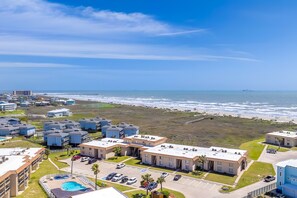 Exterior - Beachfront Condo w/ Pool Access in Port Aransas (Port Aransas)
