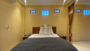 Deluxe Double Room | Free WiFi, bed sheets