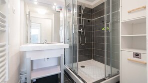 Dusche
