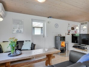 Tv, pejs, dvd-afspiller