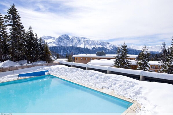 Opvarmet pool