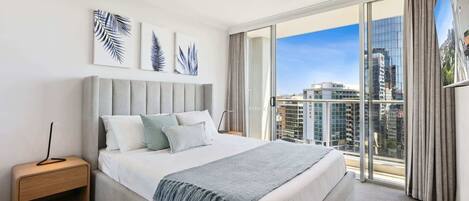 2 Schlafzimmer, Schreibtisch, Bügeleisen/Bügelbrett, WLAN