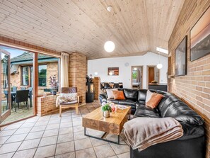 TV, fireplace, DVD player - "Mico" - 500m from the sea by Interhome (Blåvand)