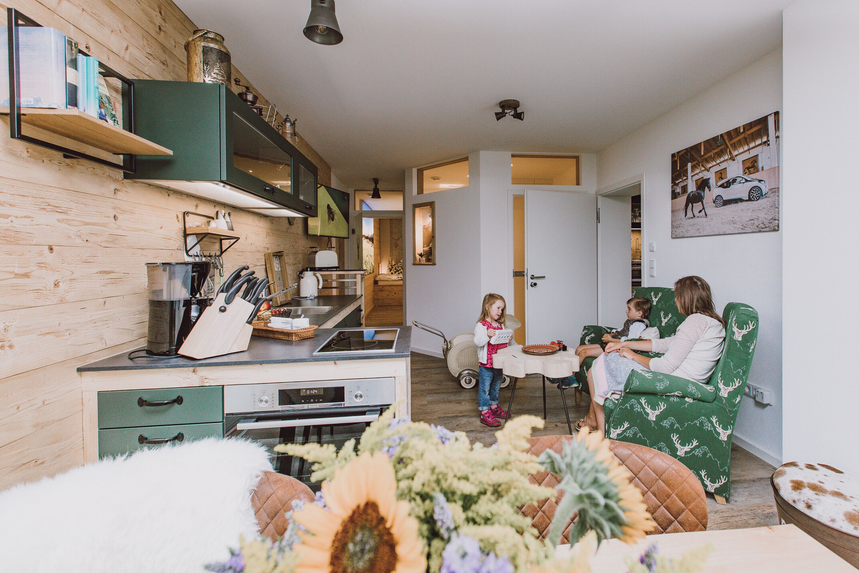 Kylskåp, ugn, spishäll och diskmaskin