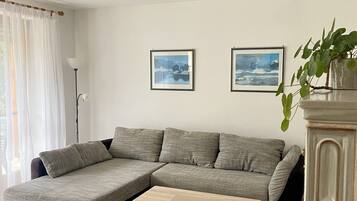 Fernseher, Stereoanlage