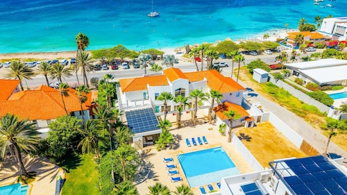 Beachfront 7BR Villa | Private Pool | Sleeps 16+ - Blue Door Beach House