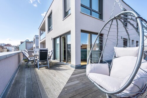 Zentrale premium Ferienwohnung 'Ernst' mit 150m², 3 Schlafzimmern und Balkon
