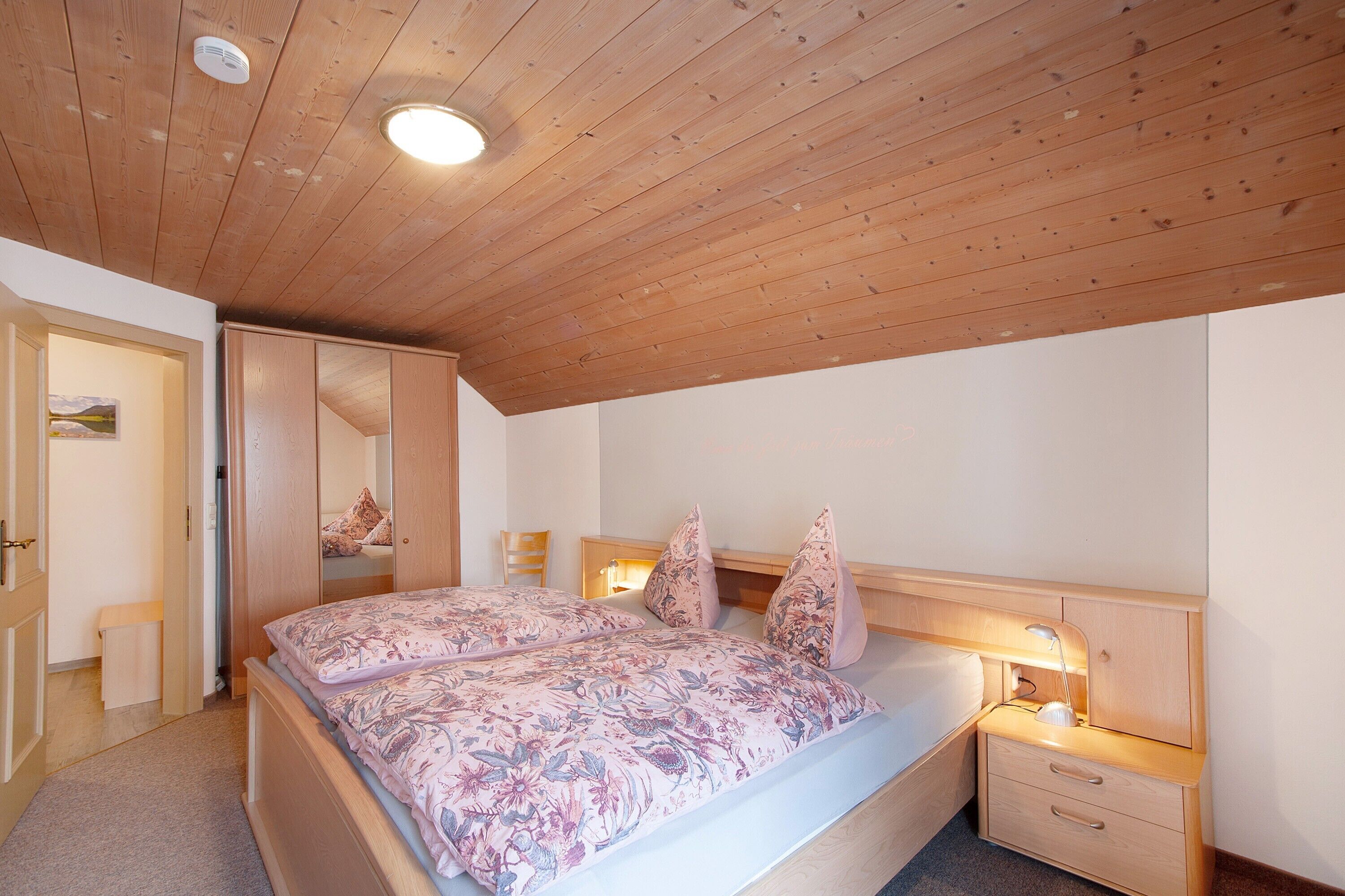 2 camere, ferro/asse da stiro, Wi-Fi gratuito, lenzuola