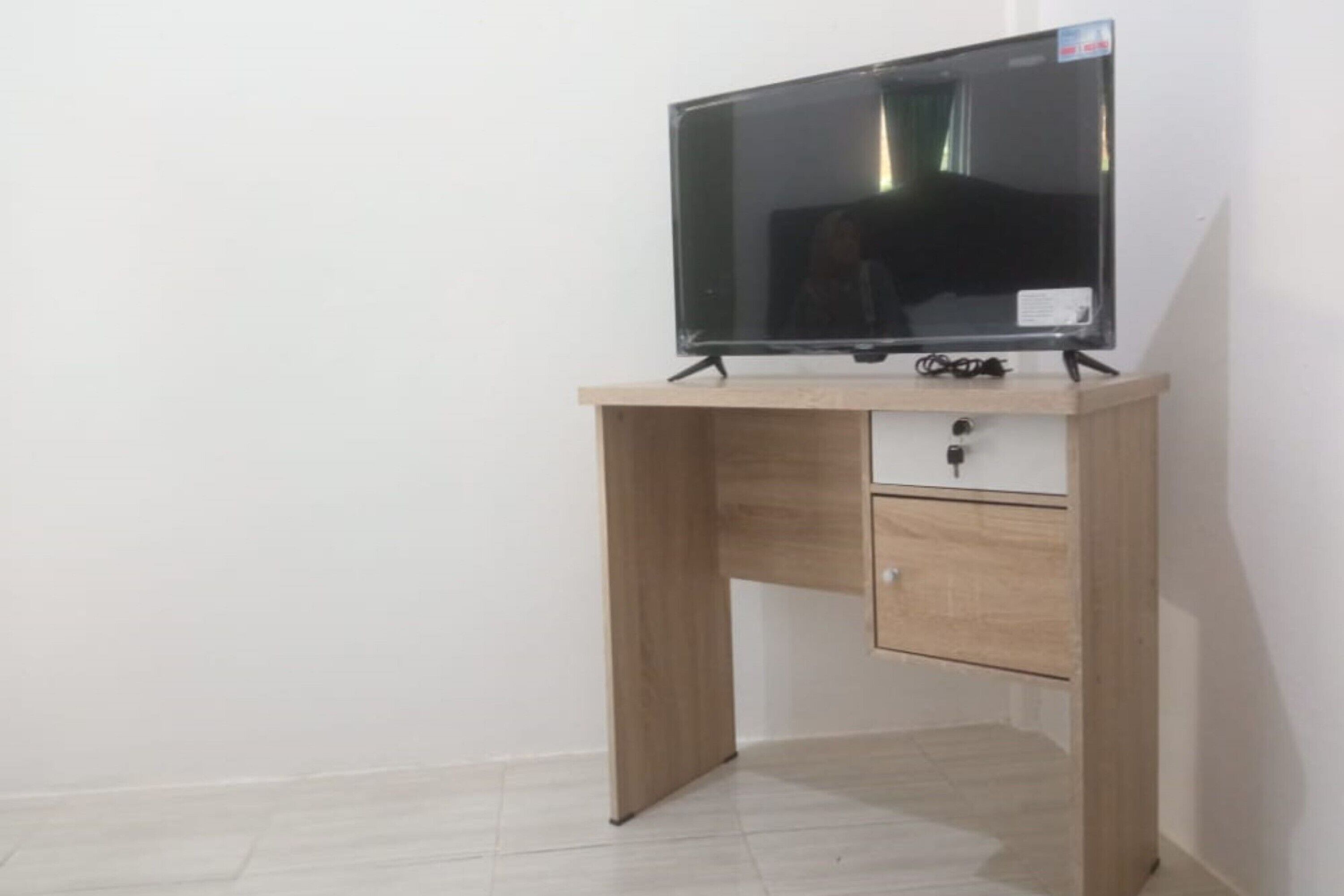 Standard-Zweibettzimmer | Fernseher