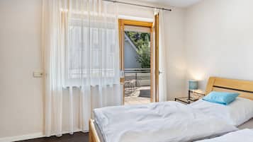 2 dormitorios, tabla de planchar con plancha, wifi gratis y ropa de cama