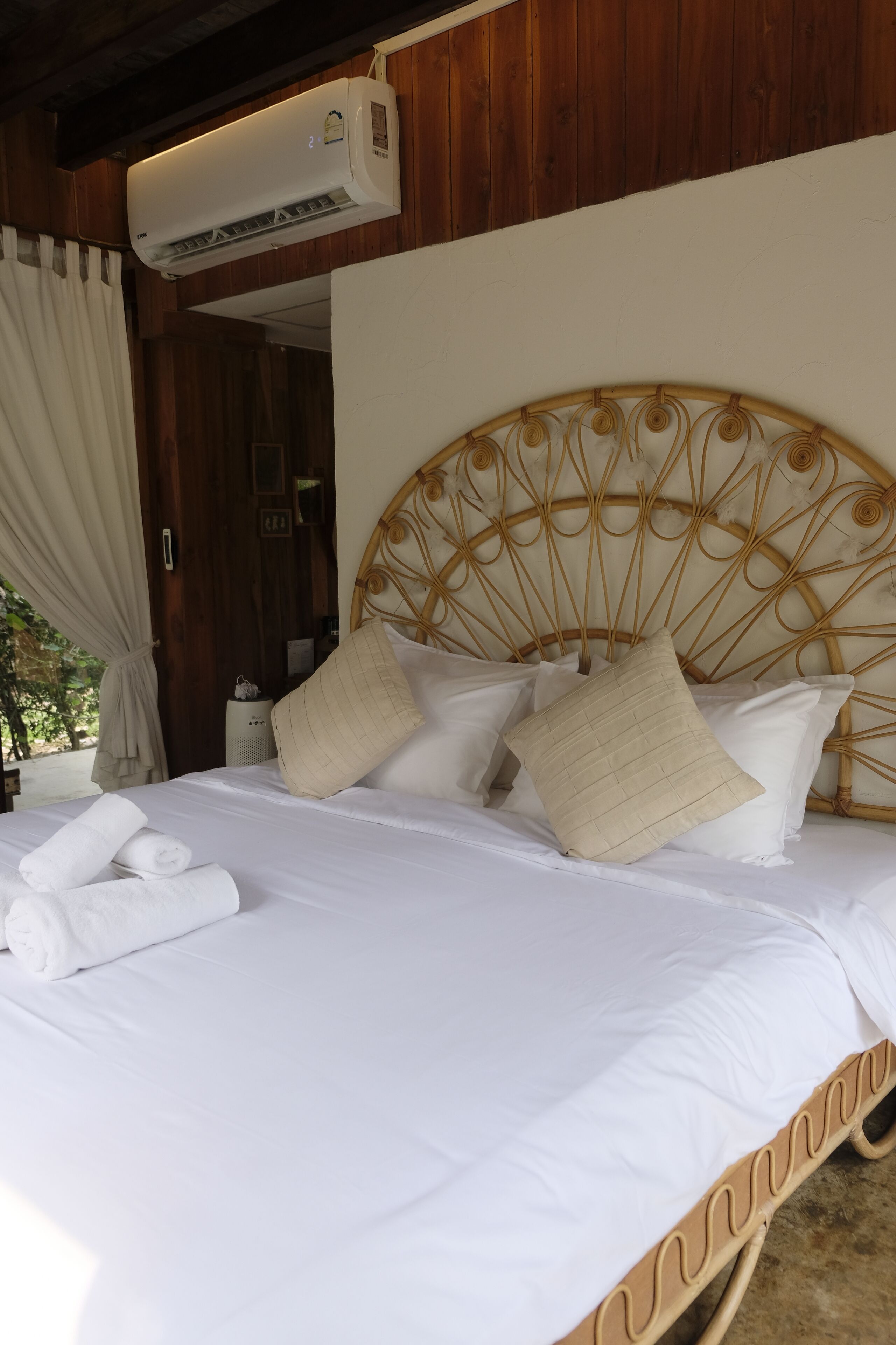 Baan Ruang Khaow | Free minibar items, free WiFi, bed sheets