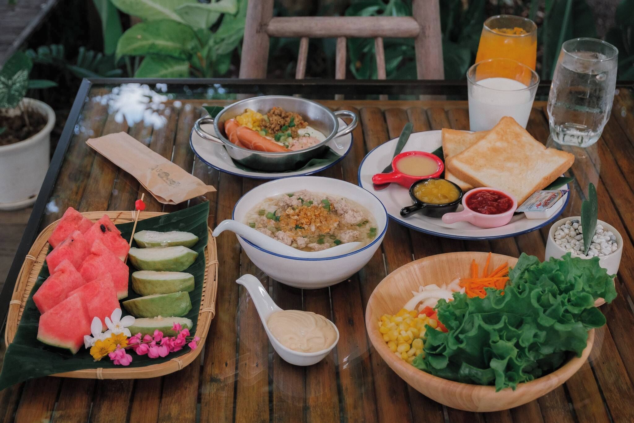 รวมอาหารเช้าแบบบุฟเฟ่ต์ ทุกวัน