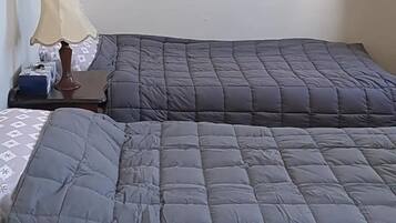 4 bedrooms, iron/ironing board, free WiFi, bed sheets