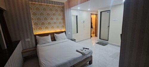 Hotel Tan Square Inn Lodge