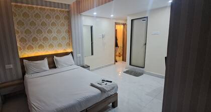 Hotel Tan Square Inn Lodge