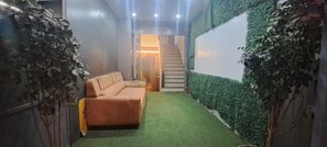 บริเวณนั่งเล่นที่ล็อบบี้