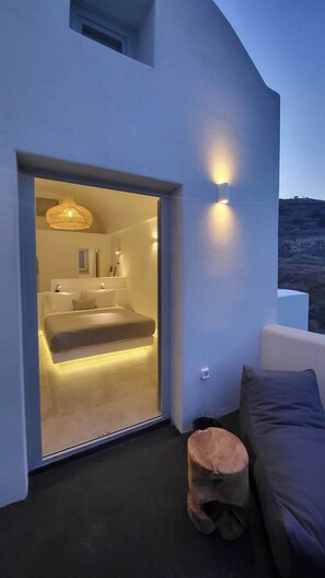 Junior Suite, Hot Tub, Sea View | Living area | 42-inch flat-screen TV with digital channels, TV - MAEVA Santorini Suites (Santorini)