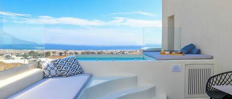 Superior Suite, Hot Tub, Sea View | Terrace/patio