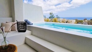 Premium Suite, 1 Katil Ratu (Queen) dengan Katil Sofa, Private Pool, Sea View | Peralatan tempat tidur premium, peti besi dalam bilik, kalis bunyi 