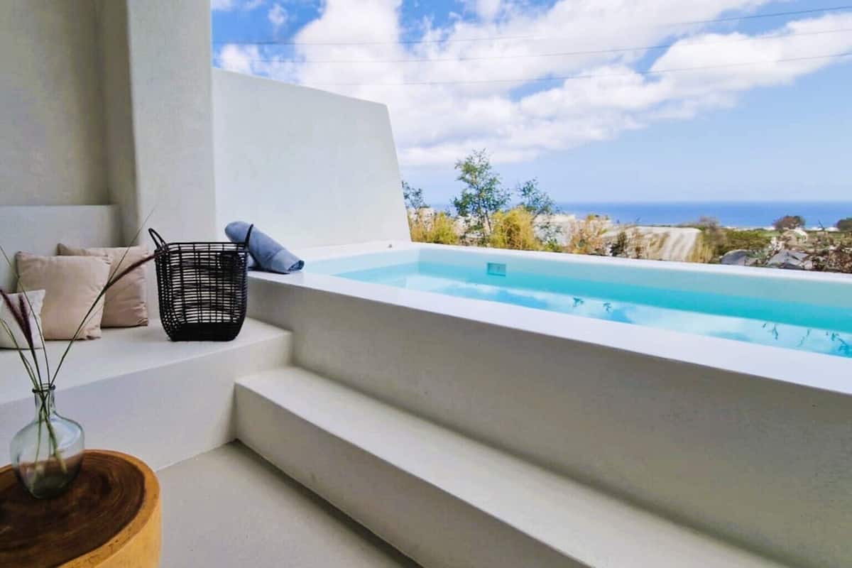 Suite Premium, 1 grand lit et 1 canapé-lit, piscine privée, vue mer