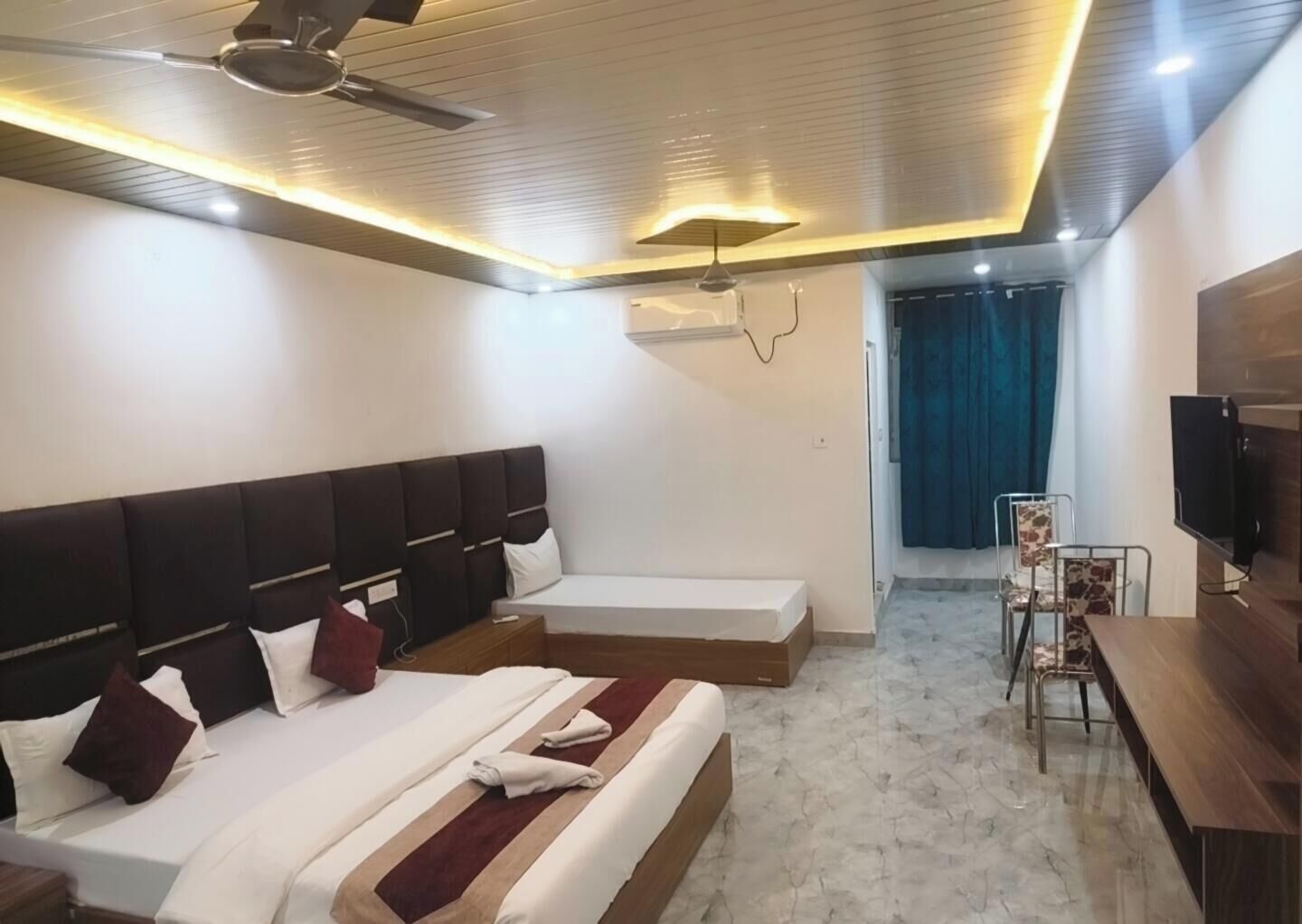 Executive Room | Free WiFi