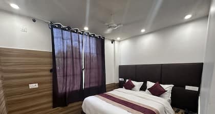 Hotel Obsidian Red