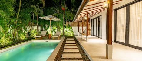 Private pool