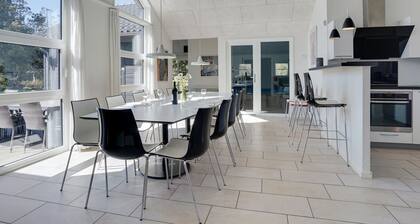 "Lova" - 600m from the sea by Interhome