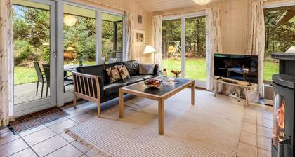 "Mart" - 1.6km from the sea by Interhome