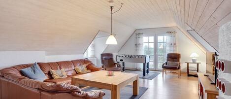 TV, fireplace, DVD player, table football
