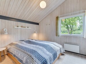 5 bedrooms, WiFi