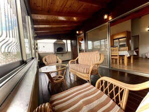 Interior - Cozy wood apartment with great view to Nazareth (Nazareth)