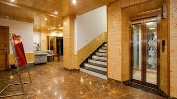 Televisión LED 32 pulgadas con canales de televisión digitales