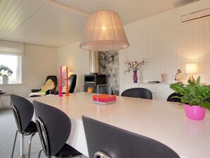 Dining - "Kadir" - 500m from the sea by Interhome (Blåvand)